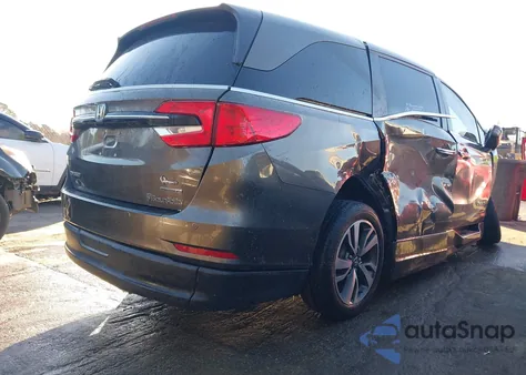 2022 Honda Odyssey Touring z USA, uszkodzony, nr VIN 5FNRL6H86NB049126